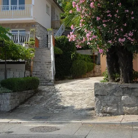 Bozic Διαμέρισμα